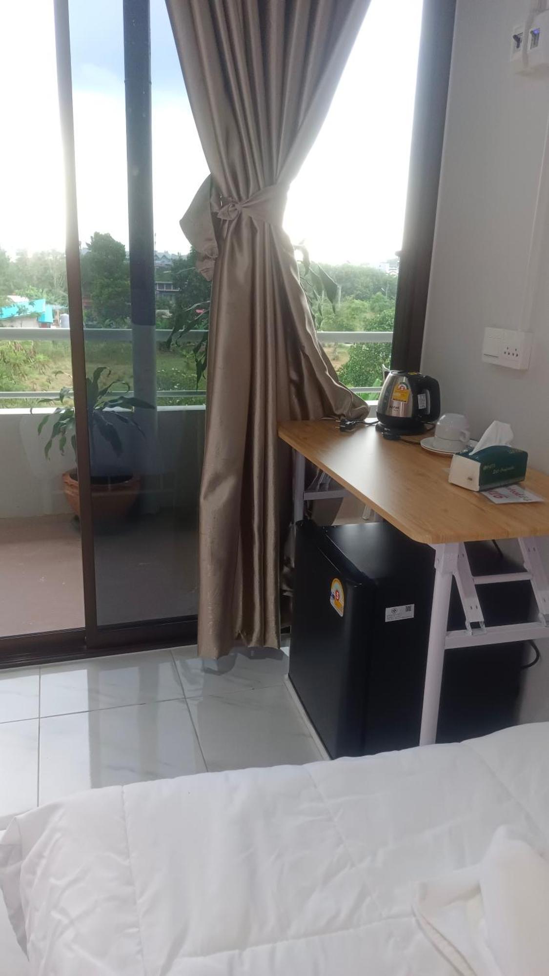 Batikseafood Airport & Room Ban Bo Sai Klang Exterior photo